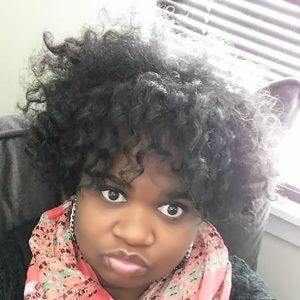 Meet your Posher, Calynda